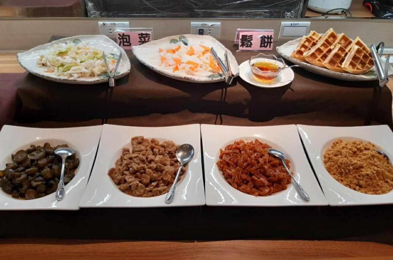 서리얼 모텔 신좡 외부 사진